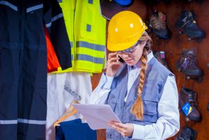 Kto może przeprowadzać szkolenia bhp? Profesjonalne szkolenia okresowe BHP Poznań