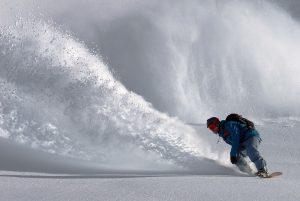 Jaki kask snowboardowy wybrać? Jak dobrać kask na snowboard?